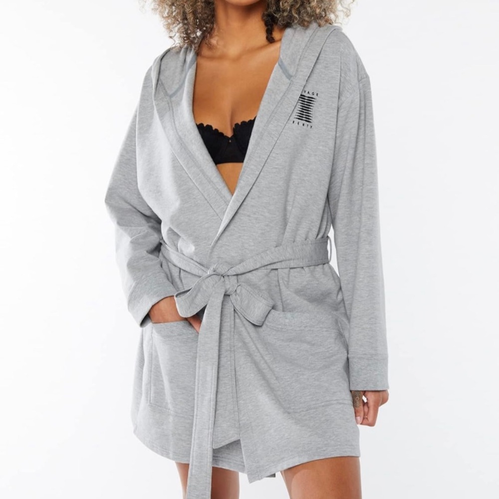 Savage X Fenty Robe in Platinum Grey